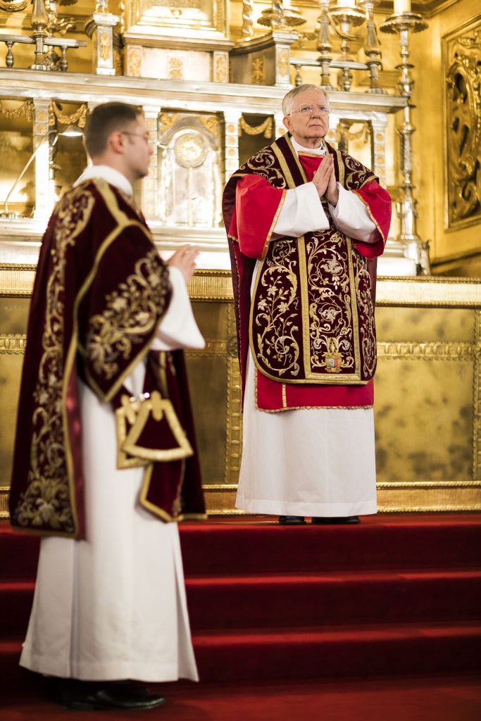 Wielki Piatek w katedrze wawelskiej