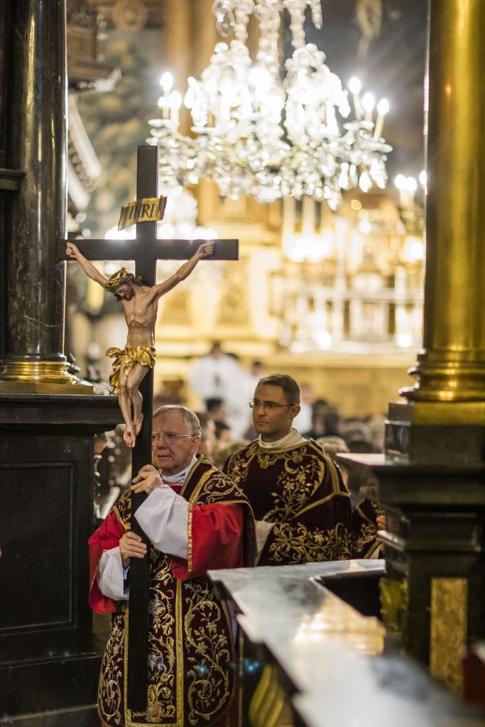 Wielki Piatek w katedrze wawelskiej
