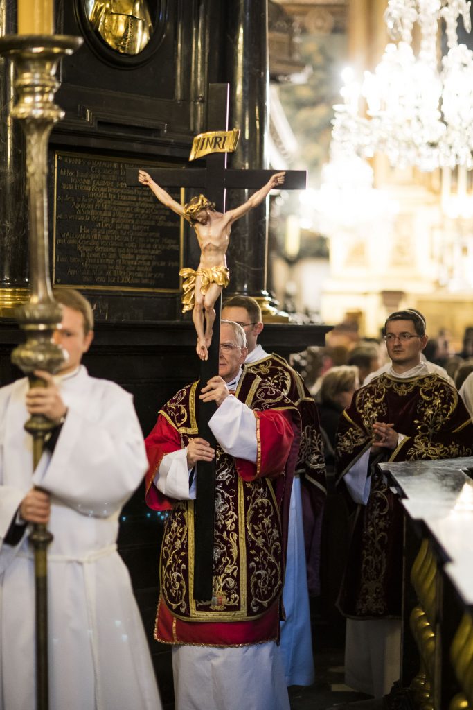 Wielki Piatek w katedrze wawelskiej
