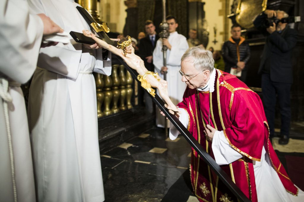 Wielki Piatek w katedrze wawelskiej