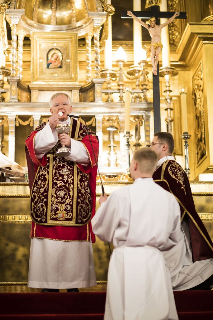 Wielki Piatek w katedrze wawelskiej
