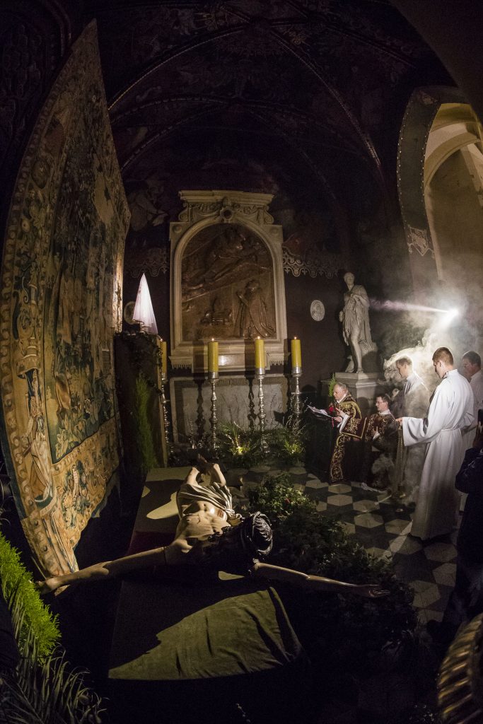 Wielki Piatek w katedrze wawelskiej