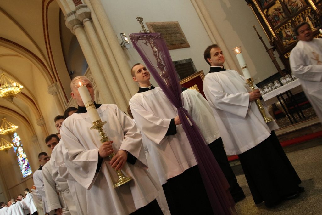 łódź msza krzyżma wielki czwartek