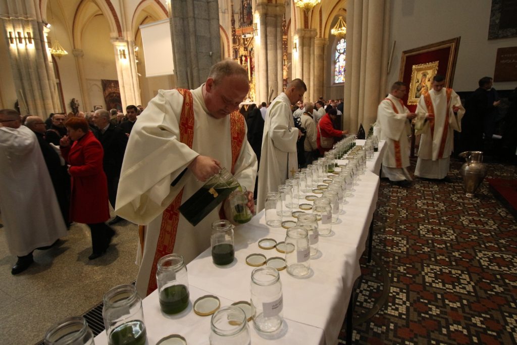 łódź msza krzyżma wielki czwartek