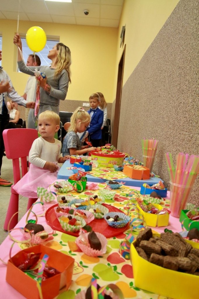 rodzina mama dziecko dzieci