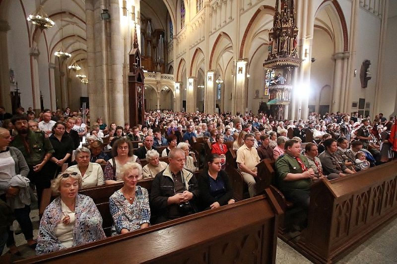 Msza w intencji tragicznie zmarłych harcerek