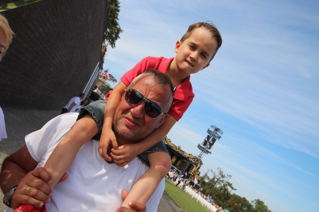 dziecko tata rodzina