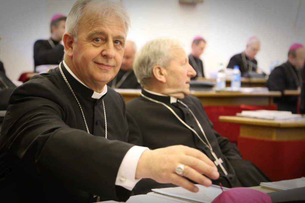 Bp Piotrowski: katechiści mogą być wielką pomocą w duszpasterstwie