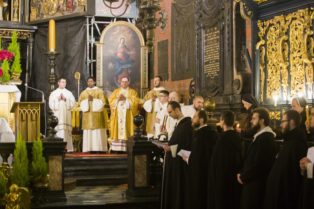 Dzień Życia KOnsekrowanego w bazylice mariackiej w Krakowie