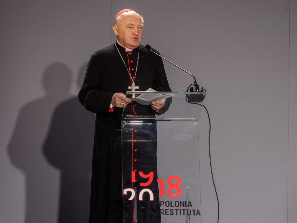 Polonia-Restituta-Warszawa-UKSW-kard-Kaziemierz-Nycz