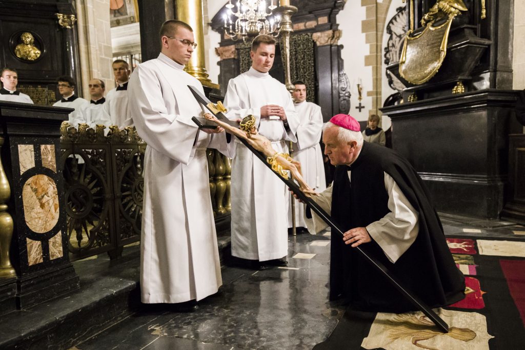 Abp Marek Jędraszewski w Wielki Piątek