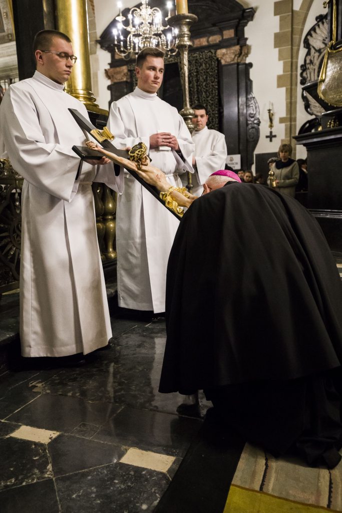 Abp Marek Jędraszewski w Wielki Piątek
