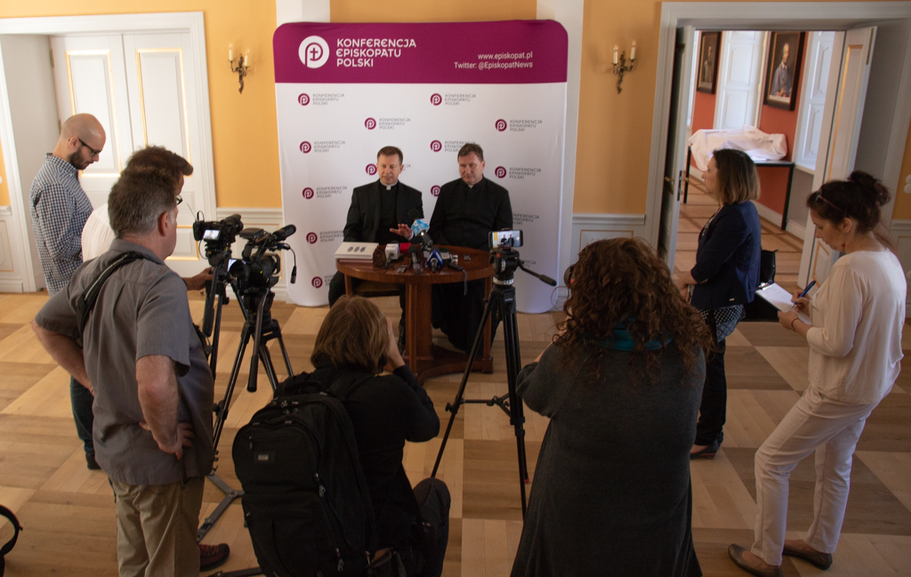 379 Zebranie Plenarne KEP - briefing - ks. Paweł Rytel Andrianik