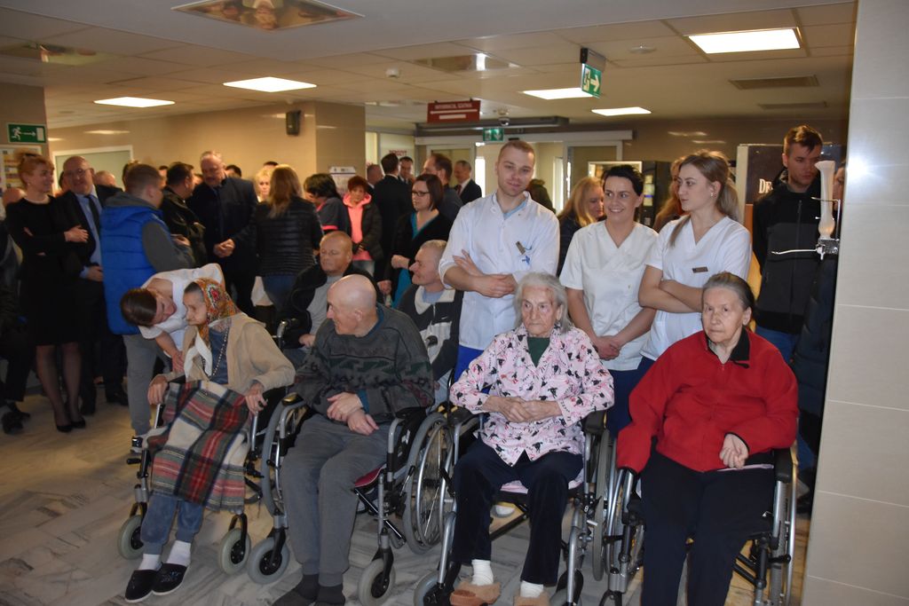 Kard. Dziwisz w szpitalu w Nowym Targu