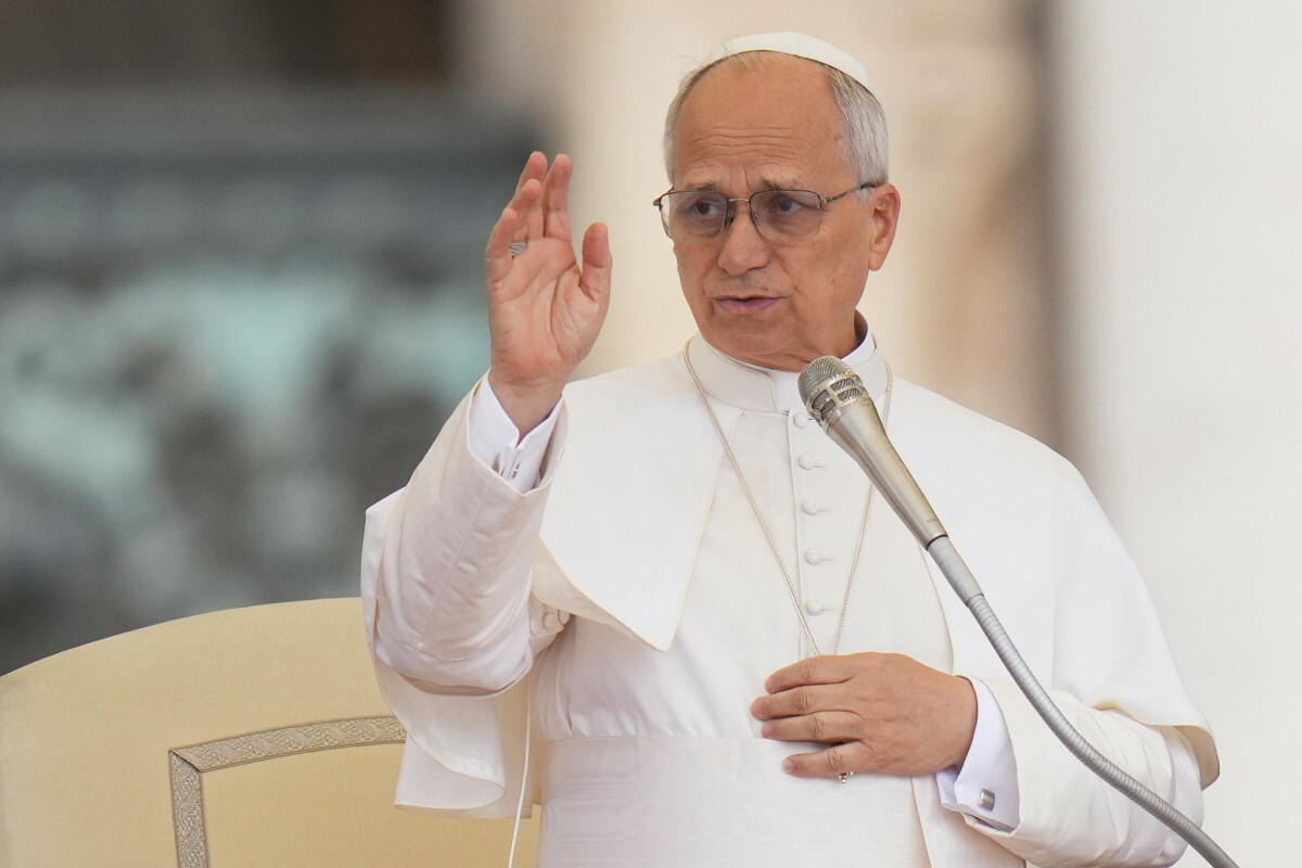 Photo: eKAI Pope Leo XIV Returns To St. Peter's Square After Lung Surgery